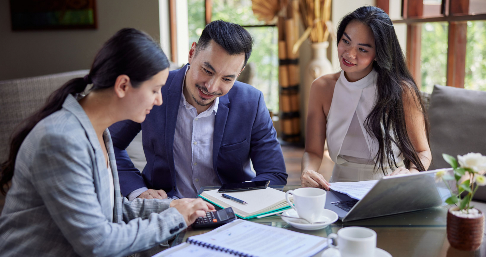 Couple working on refinance application